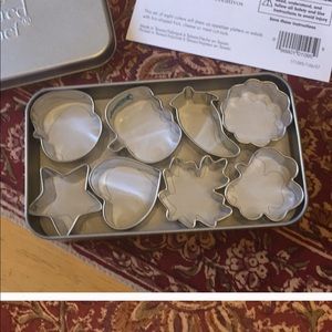 Pampered Chef Creative Cutters set